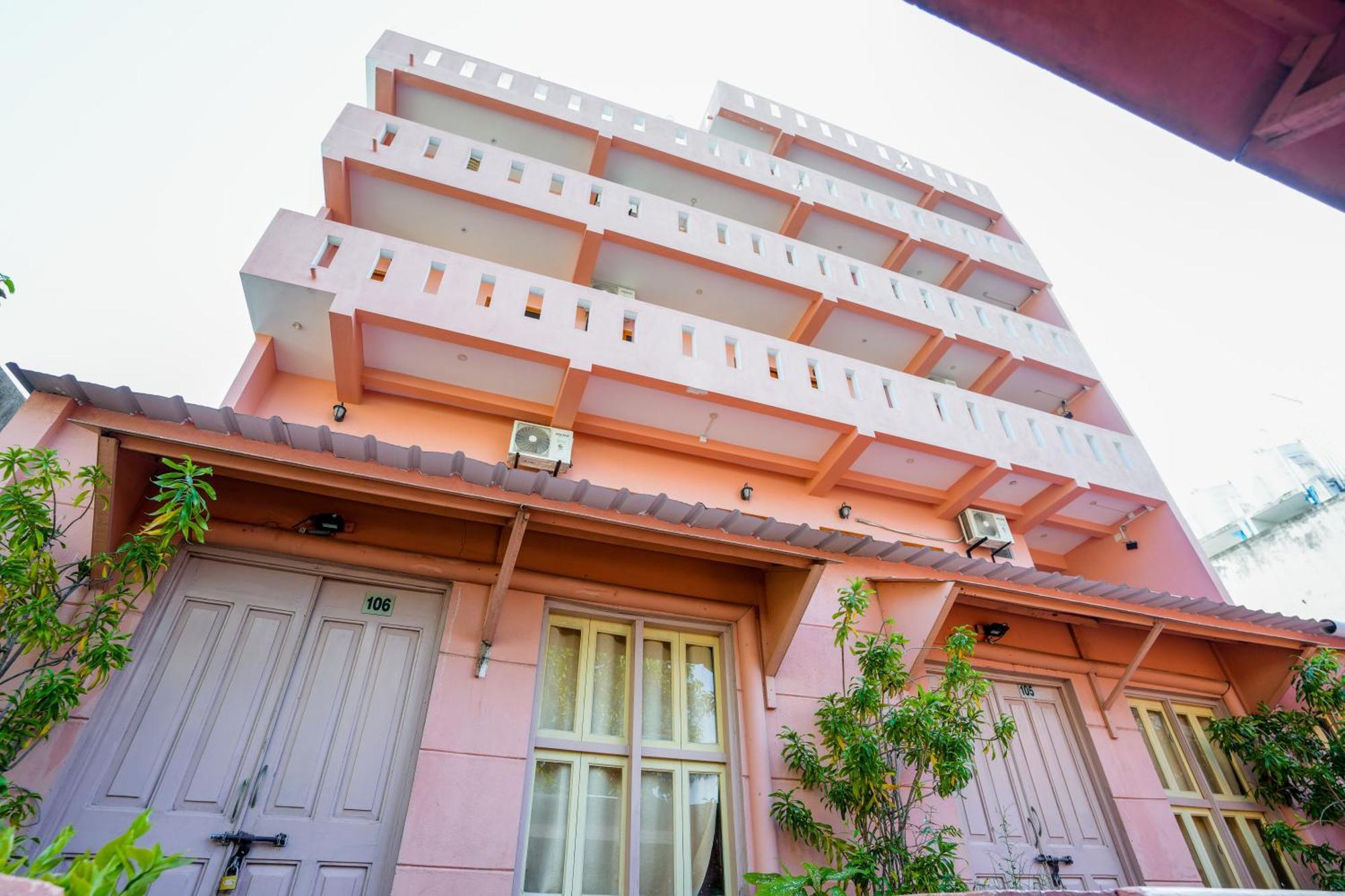French Villa Puducherry Exterior foto