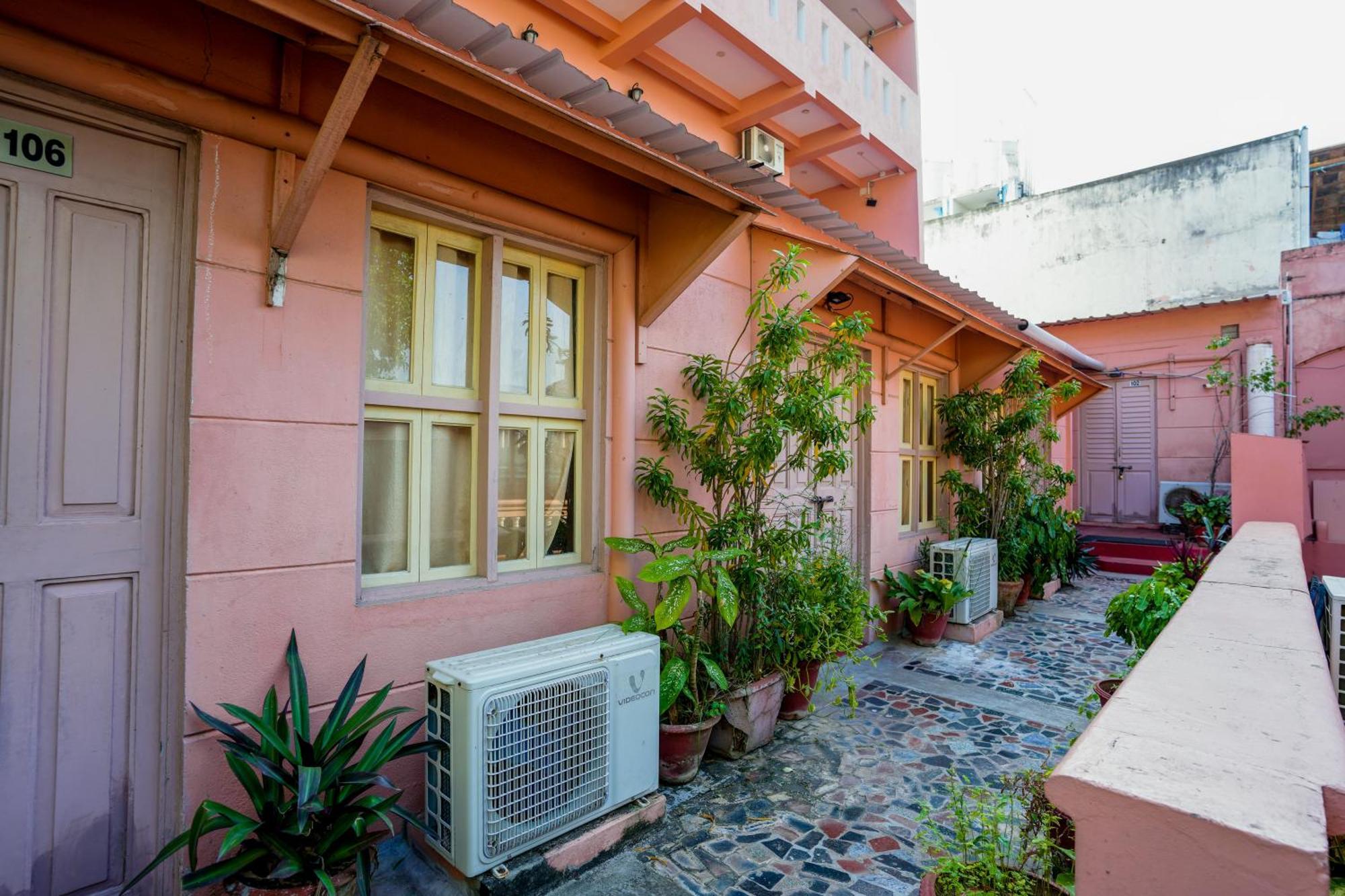 French Villa Puducherry Exterior foto