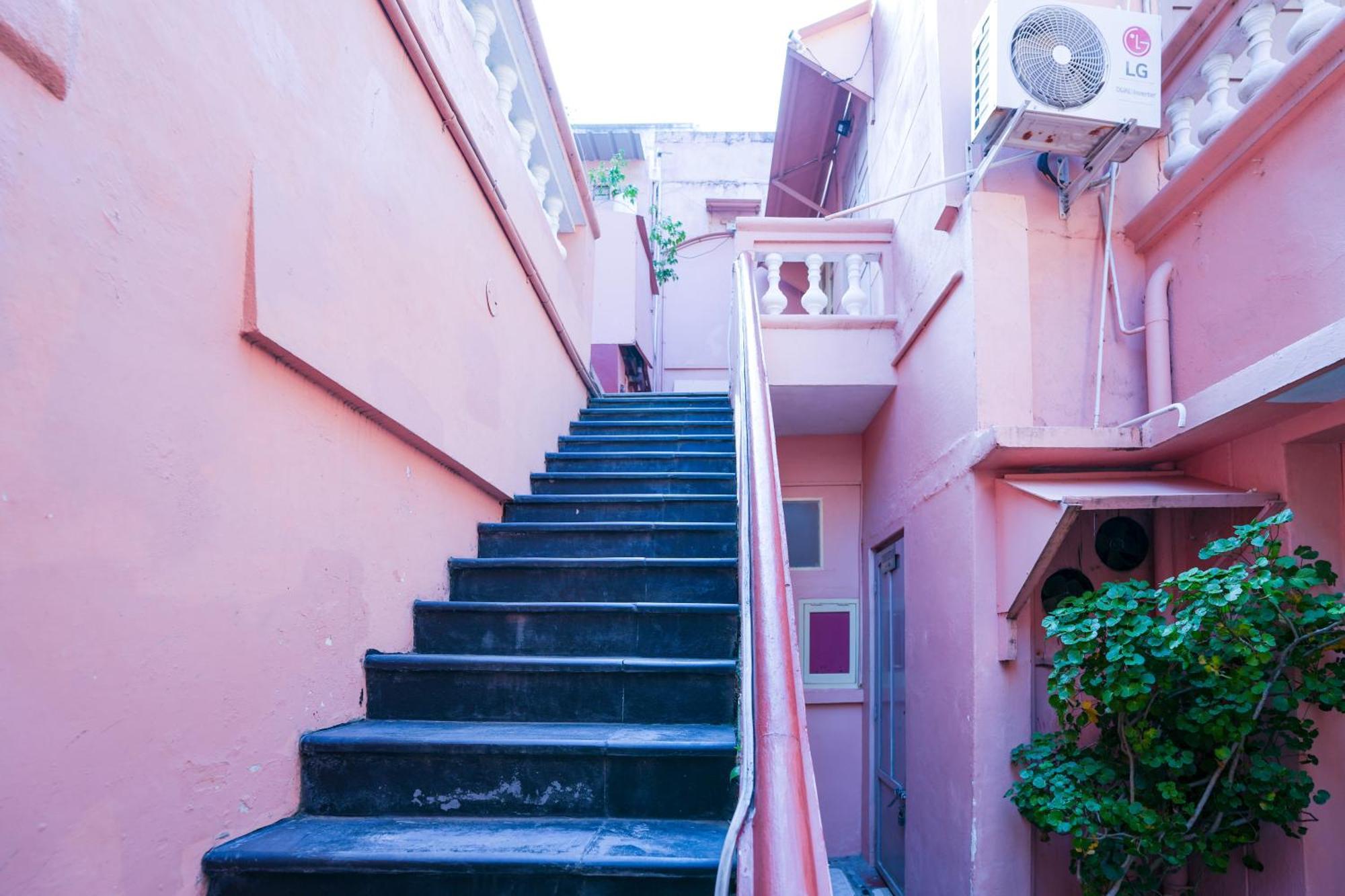 French Villa Puducherry Exterior foto